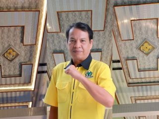 Indahnya Plafon Masjid dusun Tole Peonea dari Dana Pribadi Haji Mus