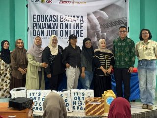 Edukasi Bahaya Pinjol dan Judol, PT UKK Hadir di Desa Ganda-Ganda