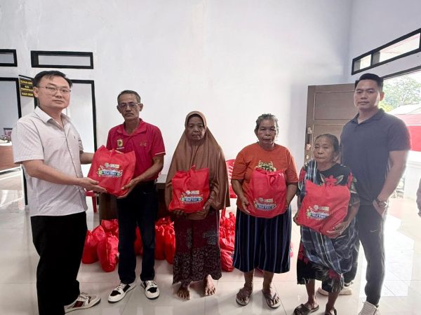 Aksi Nyata di Bulan Suci, PT GNI Berbagi untuk Janda dan Warga Kurang Mampu